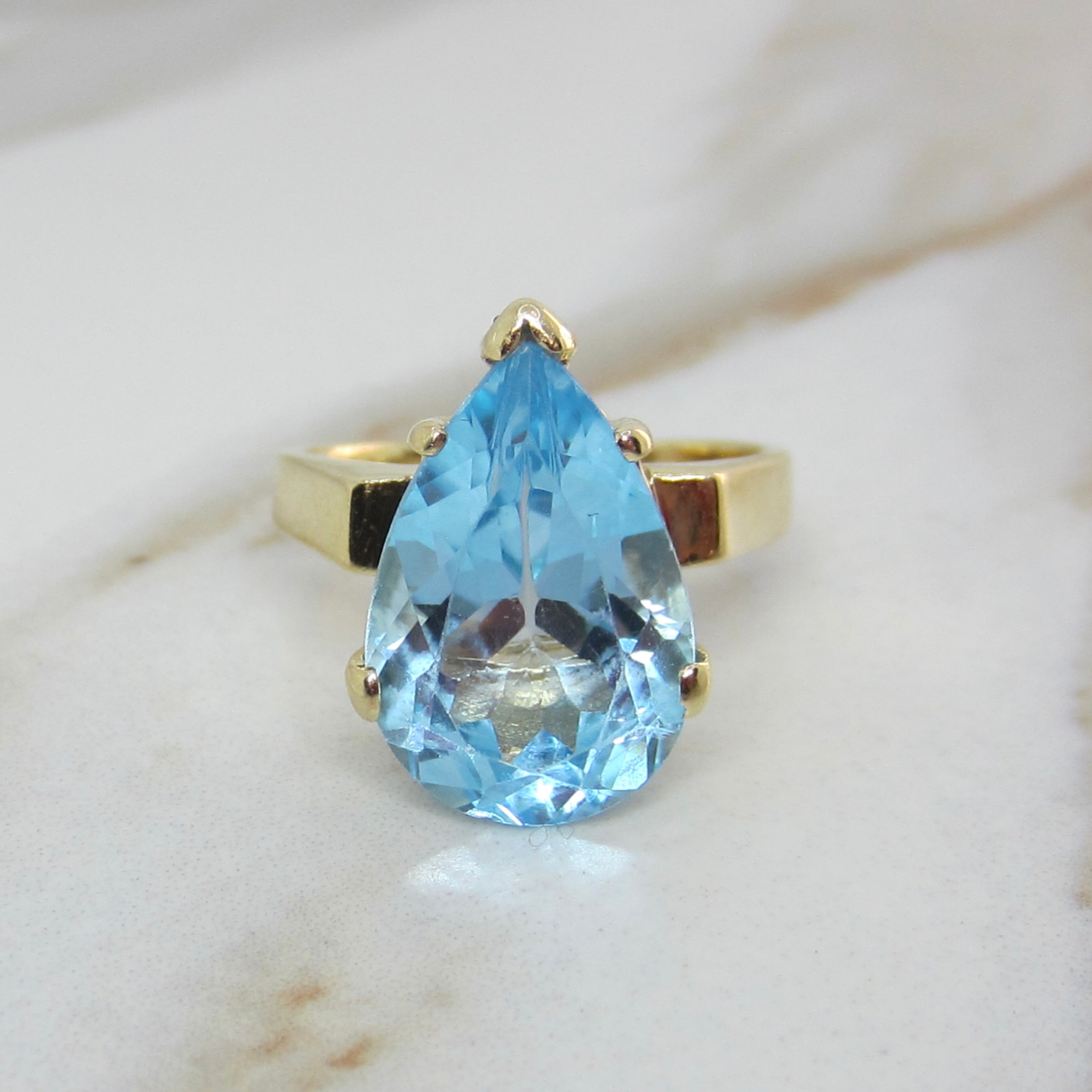Vintage Mid Century 14k Gold Pear Cut Blue Topaz Ring c.1970s