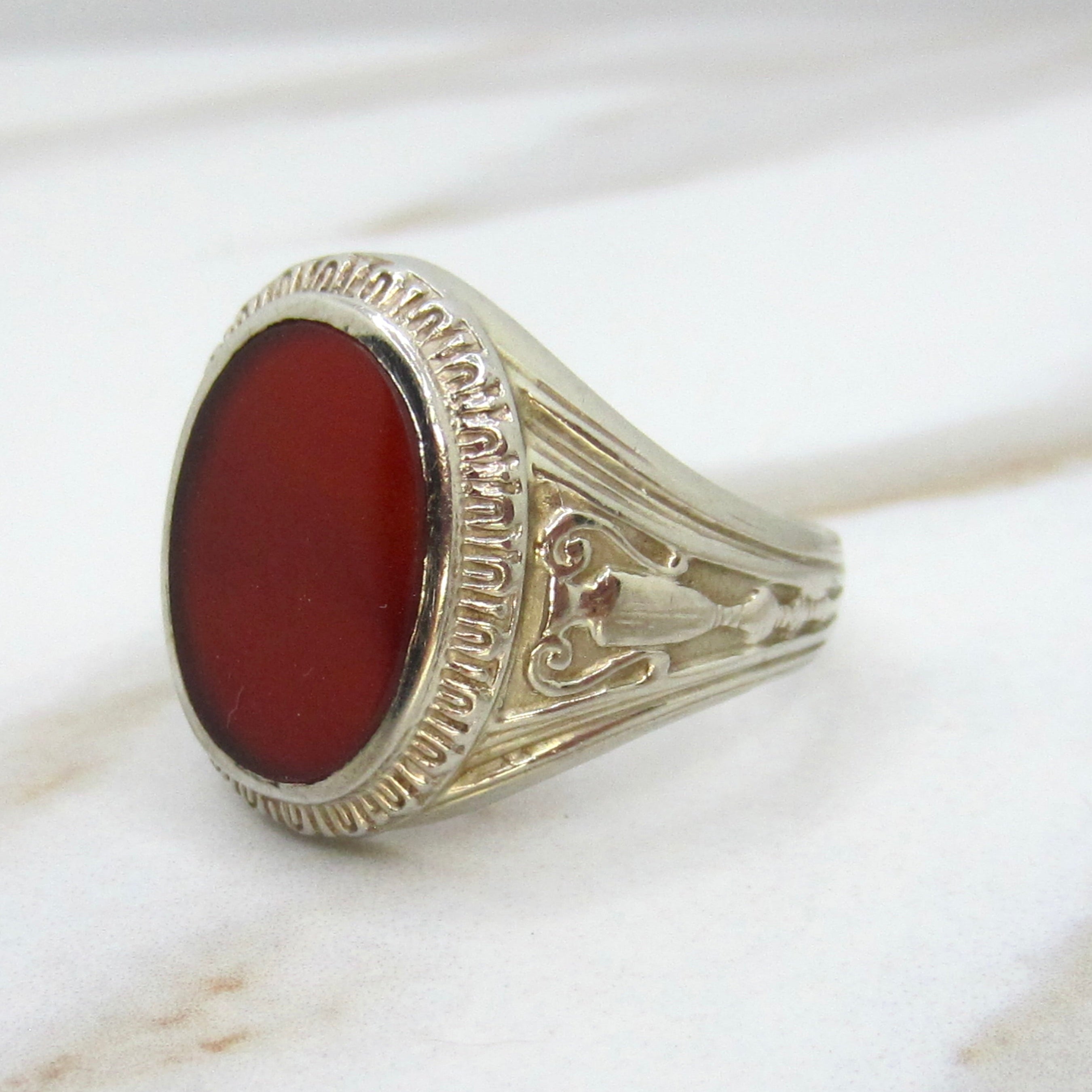 Vintage 14k White Gold Carnelian Signet Ring With Urn Details c.1940s
