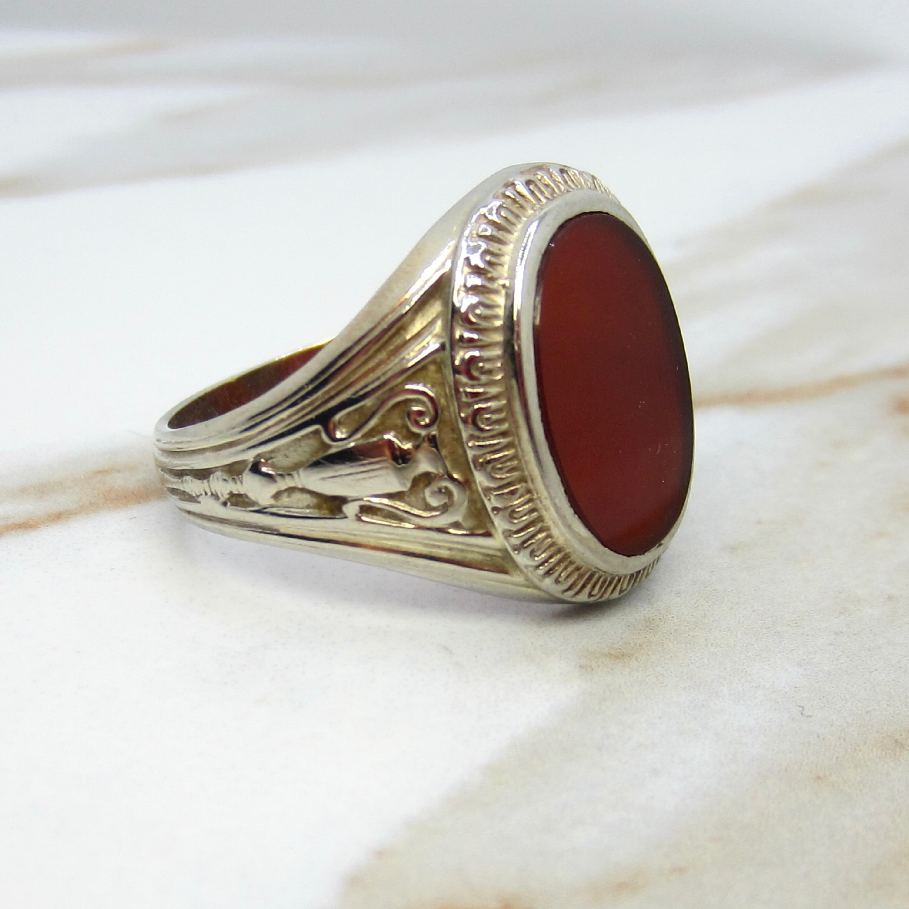 Vintage 14k White Gold Carnelian Signet Ring With Urn Details c.1940s