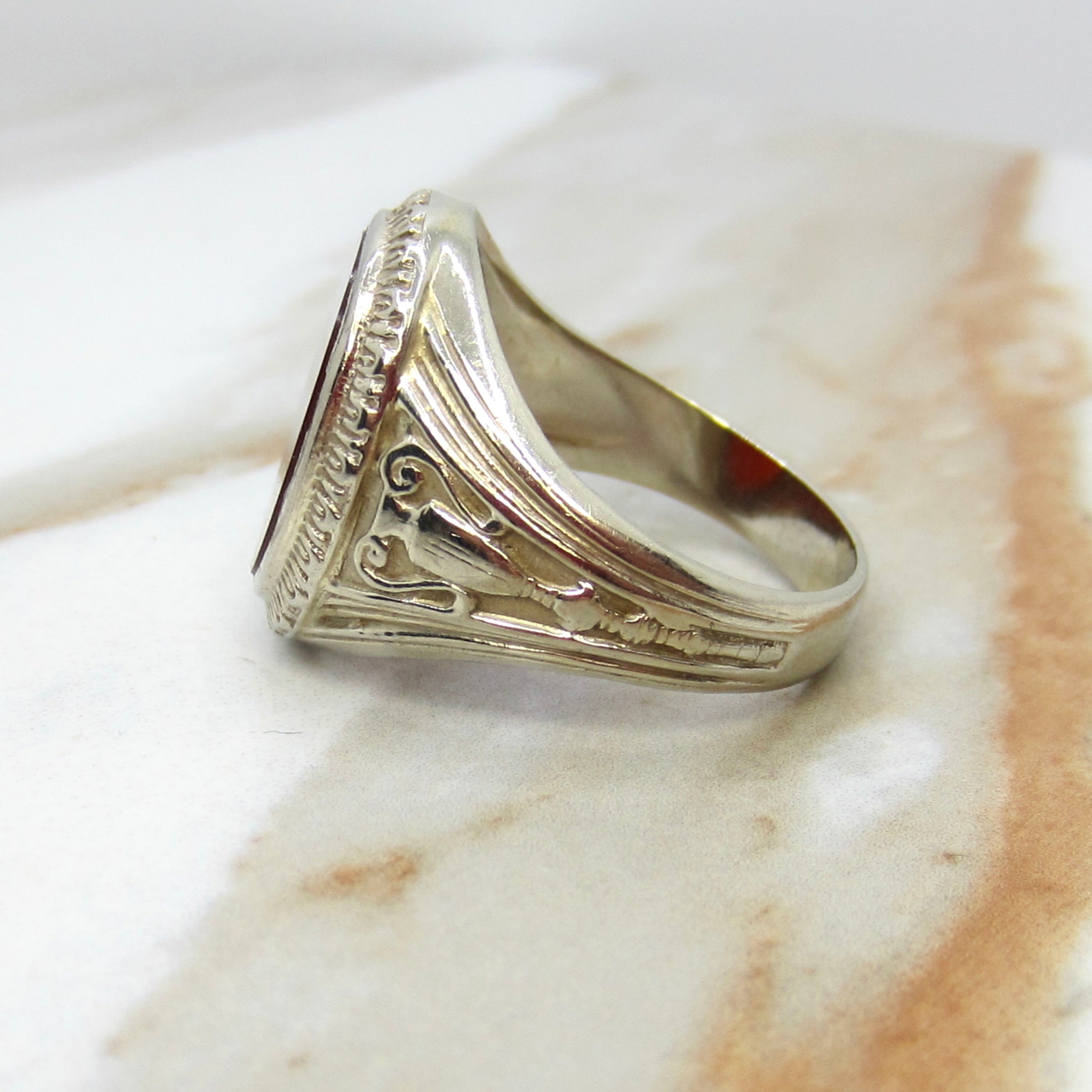 Vintage 14k White Gold Carnelian Signet Ring With Urn Details c.1940s