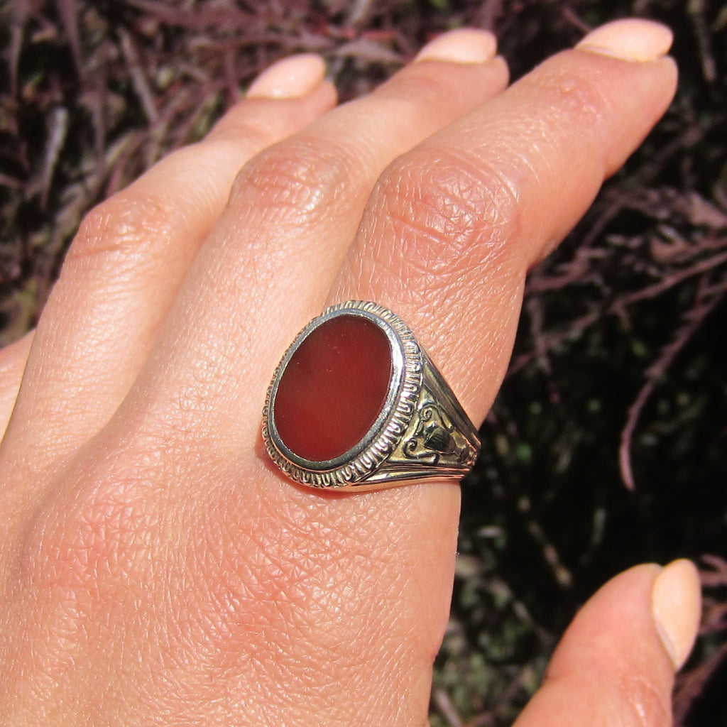 Vintage 14k White Gold Carnelian Signet Ring With Urn Details c.1940s