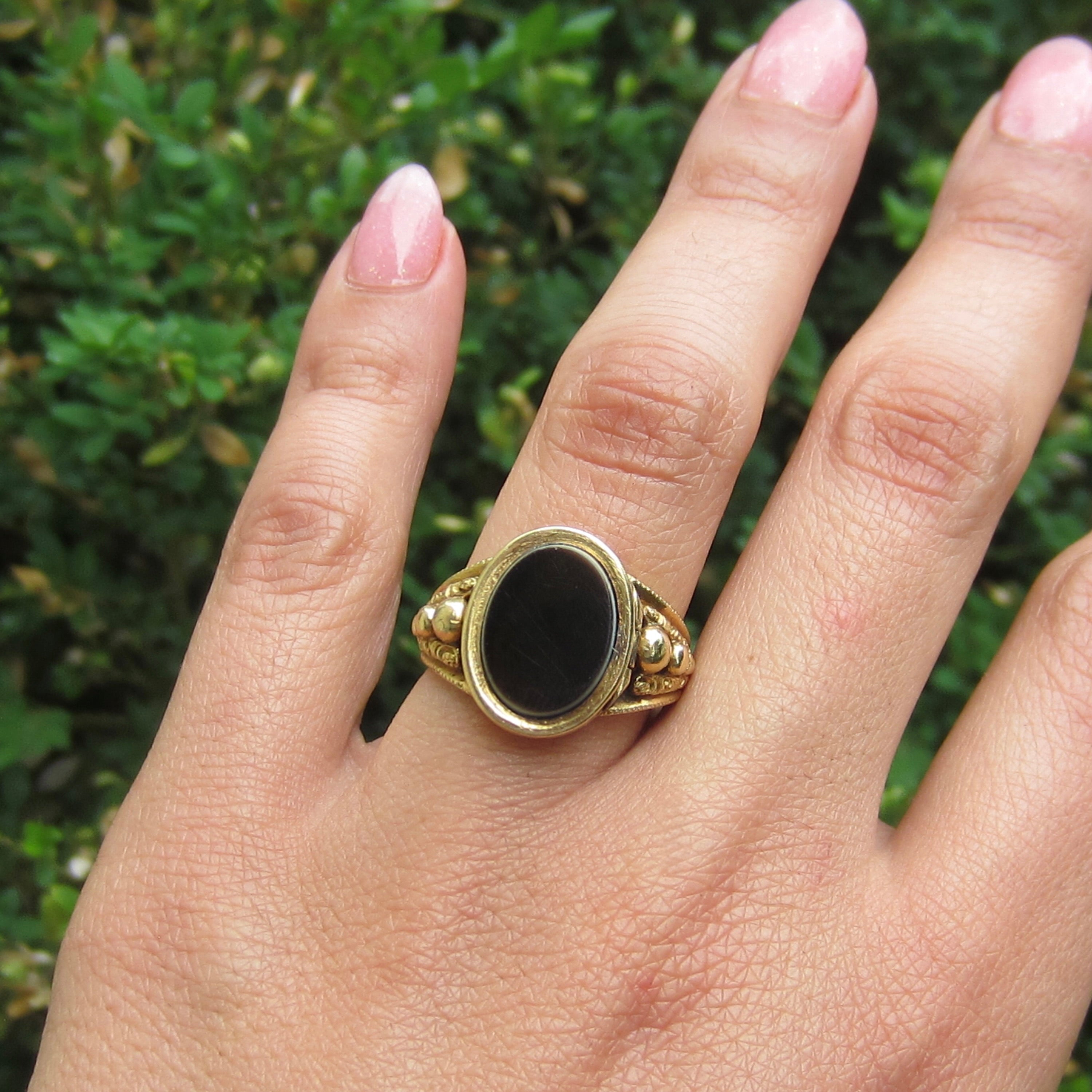 Antique Victorian 18k Gold Onyx Poison Locket Ring c.1880s