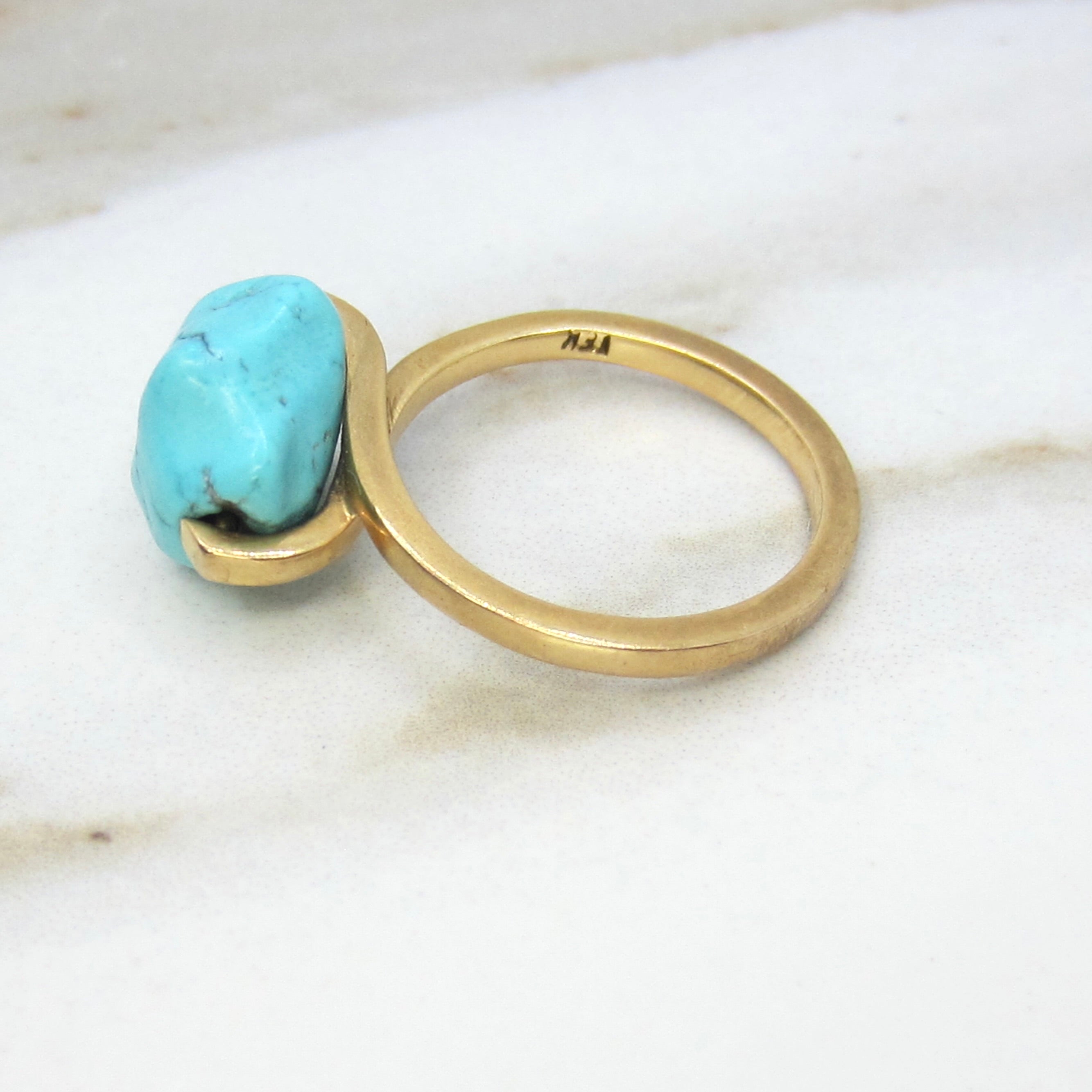 Vintage Modernist 18k Gold Turquoise Nugget Ring c.1970s