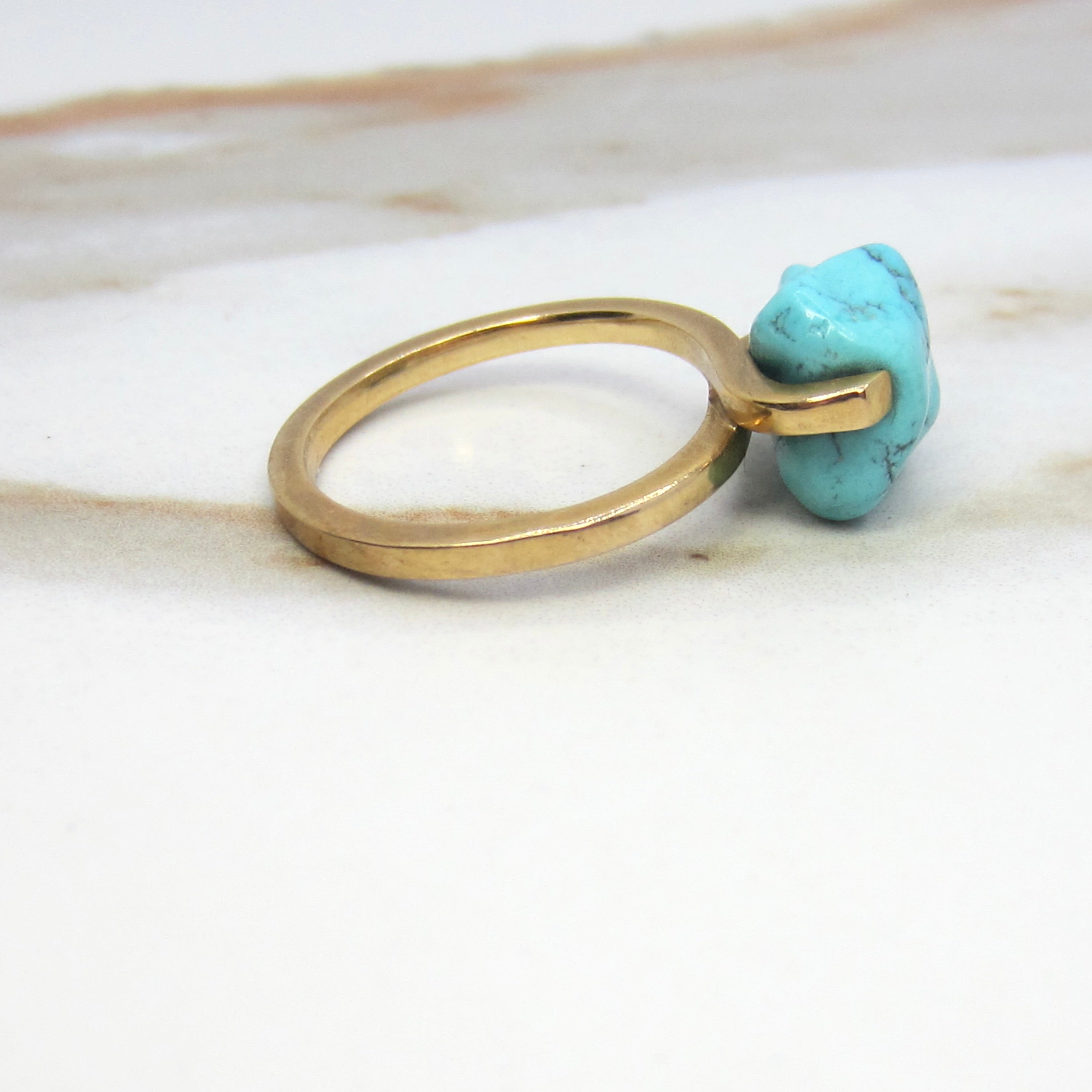 Vintage Modernist 18k Gold Turquoise Nugget Ring c.1970s
