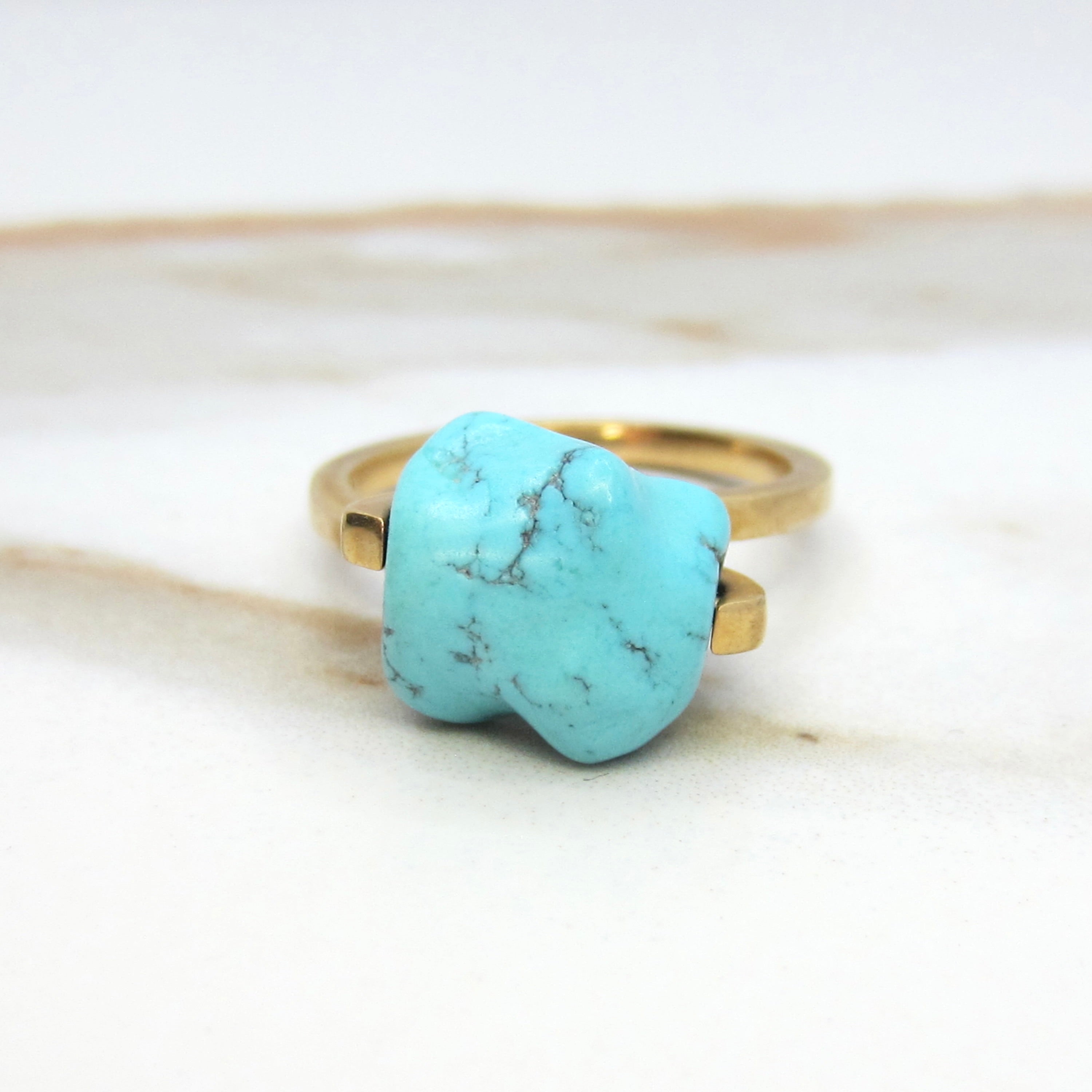 Vintage Modernist 18k Gold Turquoise Nugget Ring c.1970s
