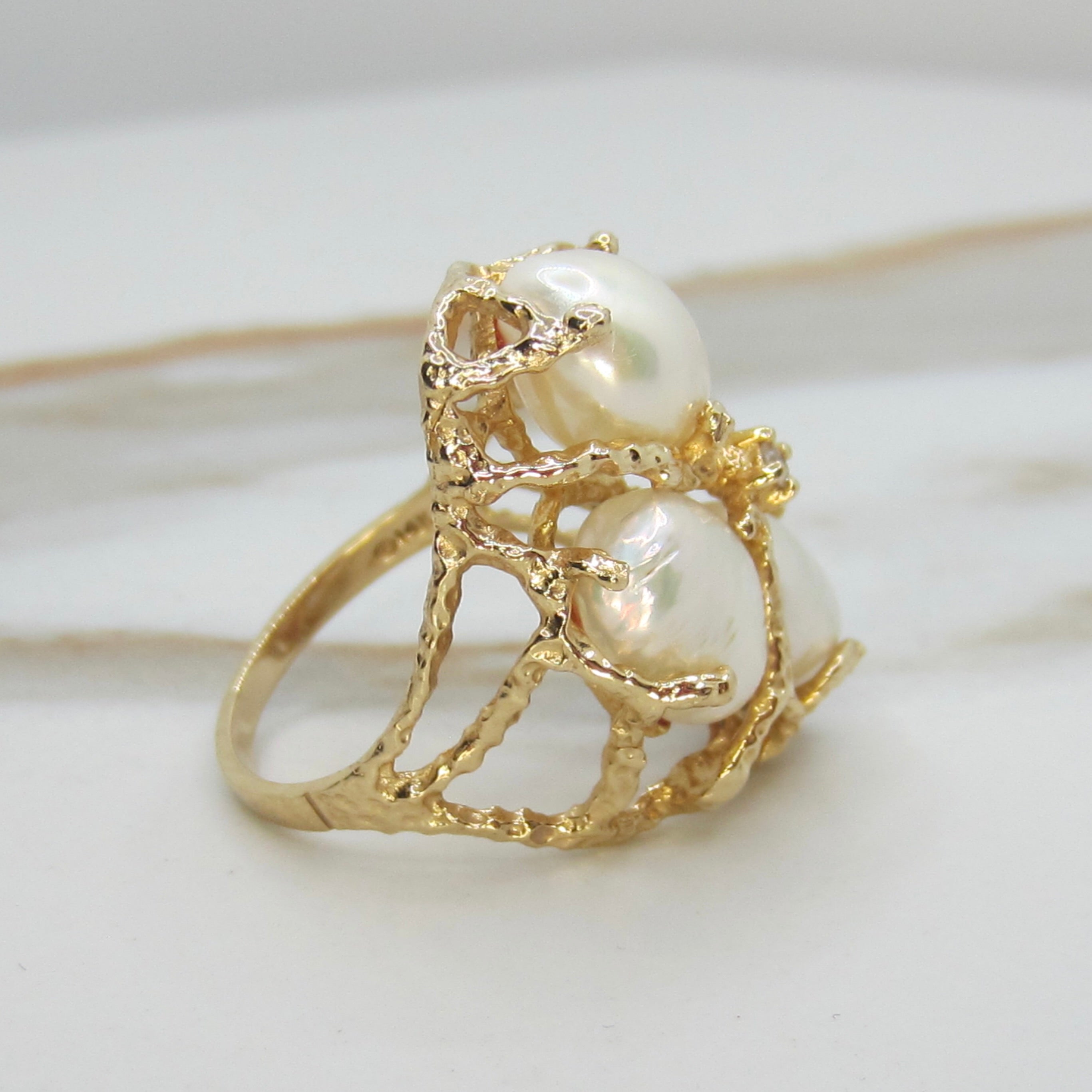 Vintage 14k Gold Brutalist Baroque Pearl and Diamond Ring c.1970s