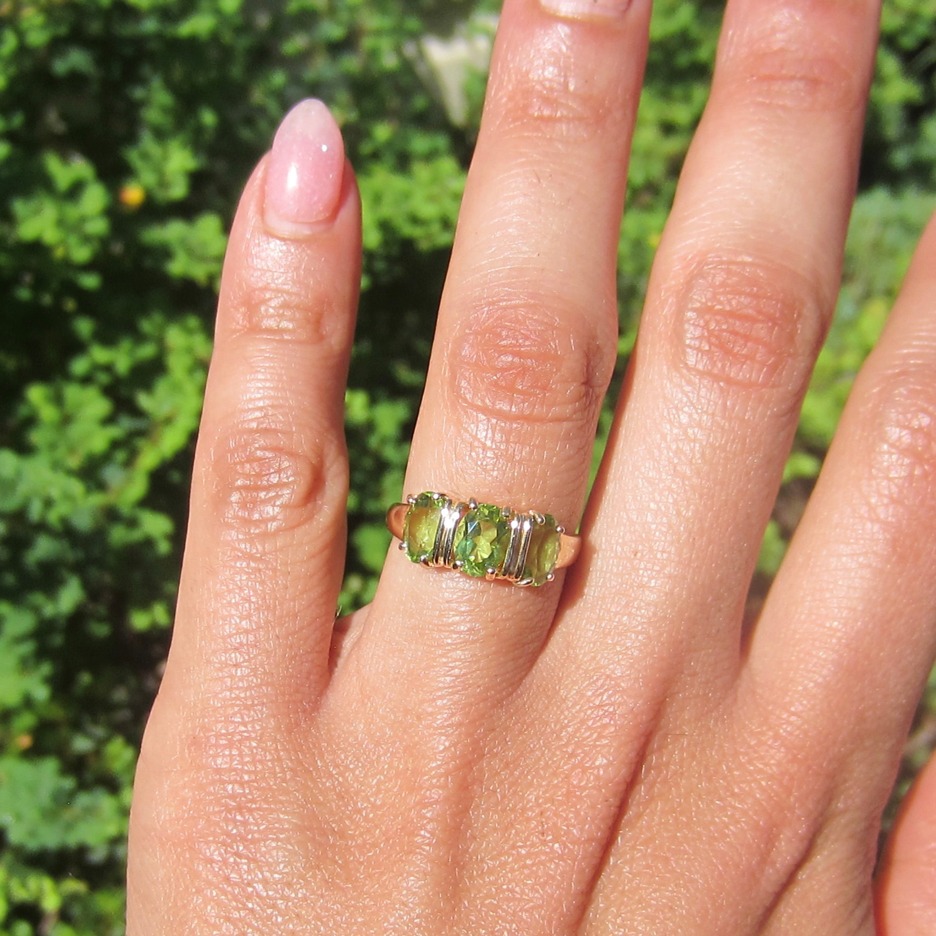 Vintage 14k Gold Peridot Three Stone Ring c.1990s