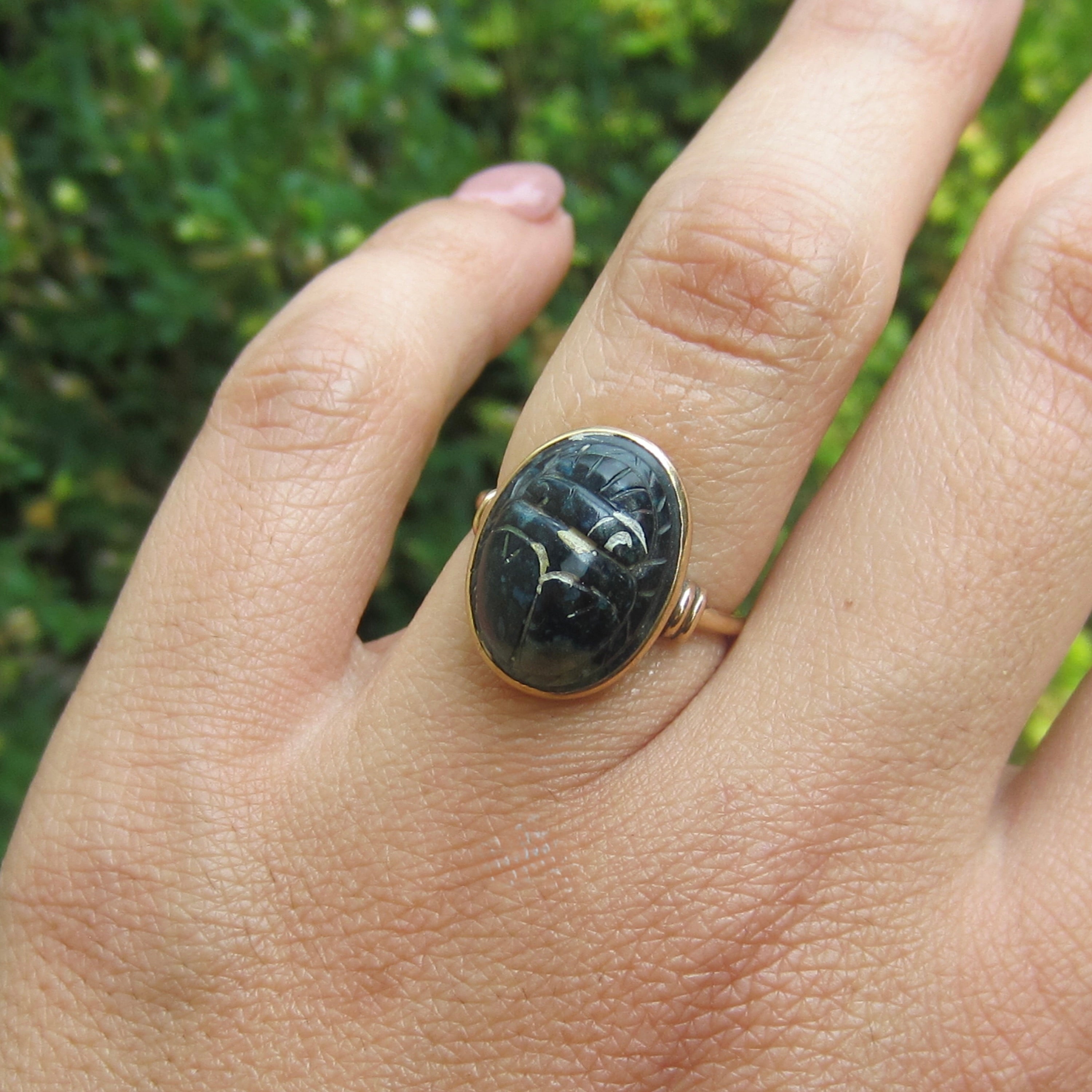 Vintage 14k Gold Egyptian Revival Carved Sodalite Scarab Ring c.1970s