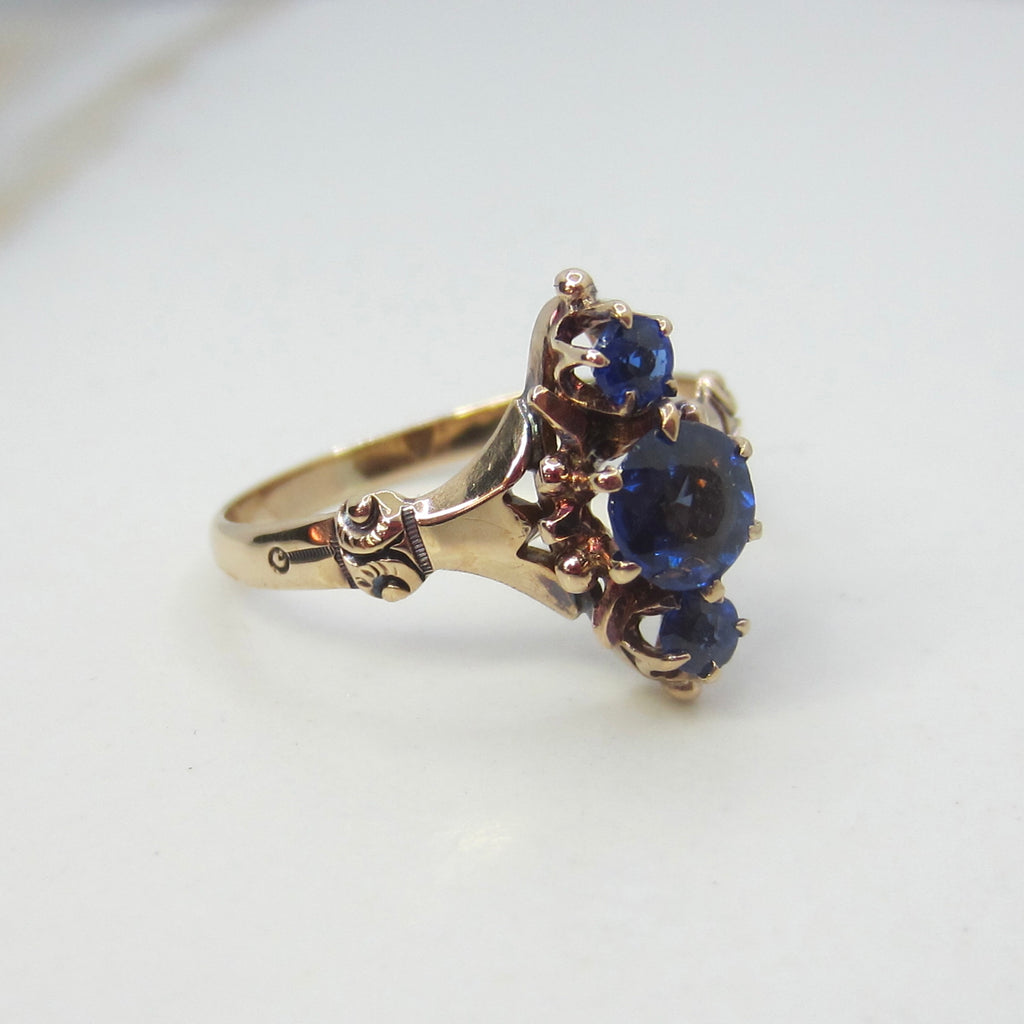 Antique Victorian 14k Gold Natural Sapphire Three Stone Ring c.1890s