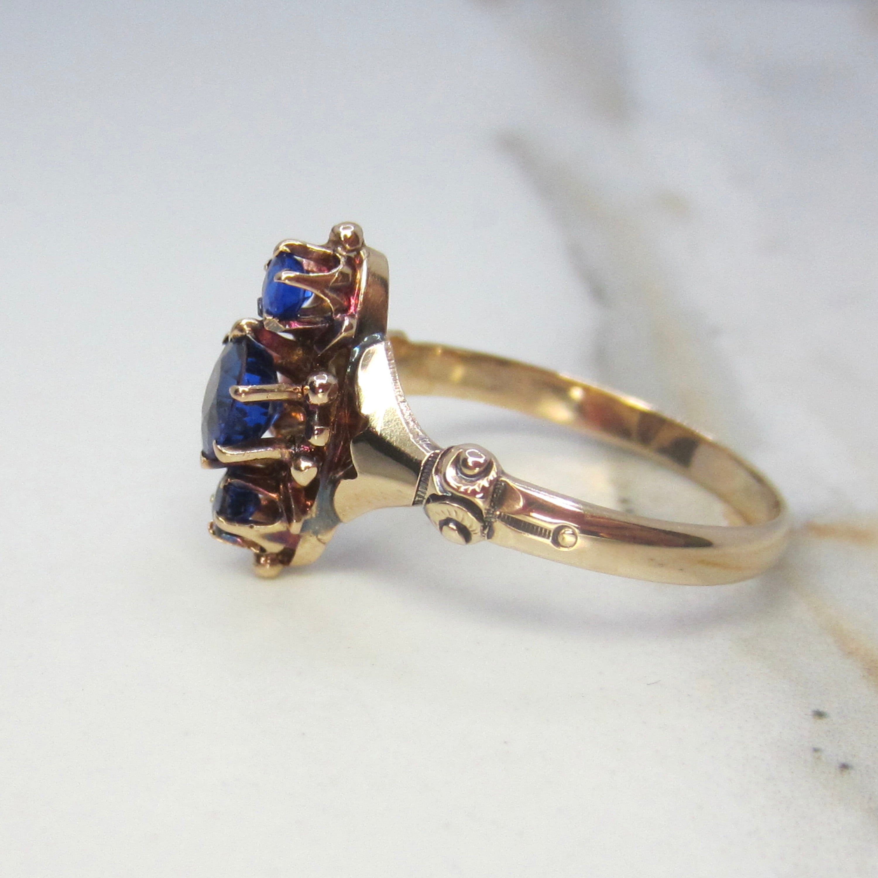 Antique Victorian 14k Gold Natural Sapphire Three Stone Ring c.1890s