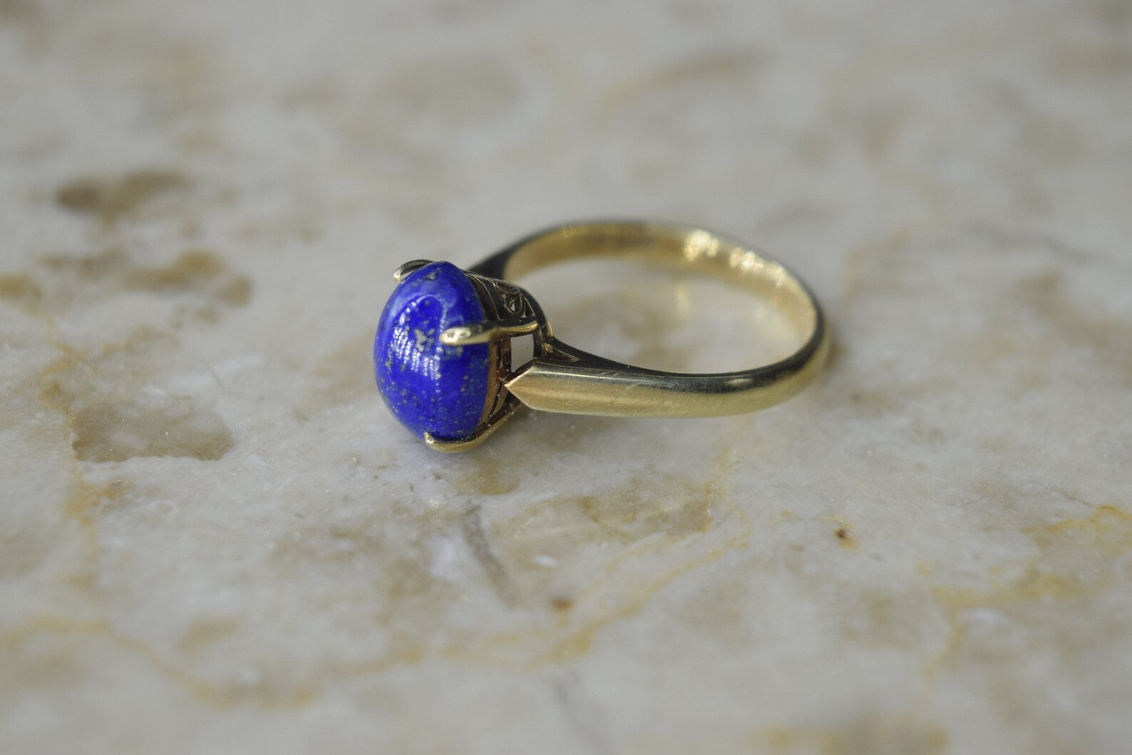 Vintage Mid Century 14k Gold Lapis Lazuli Ring