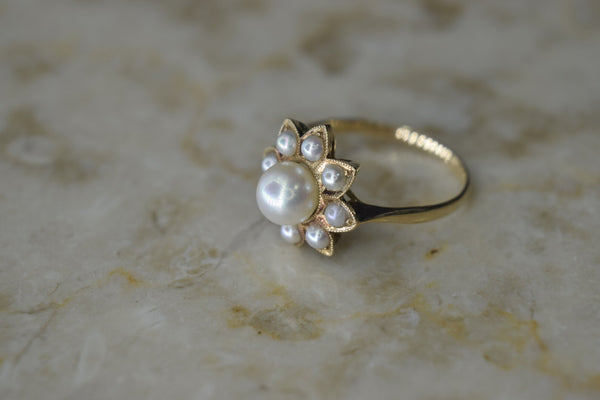 Vintage 14k Gold Cultured Pearl Flower Ring