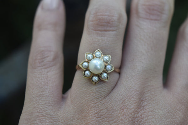 Vintage 14k Gold Cultured Pearl Flower Ring