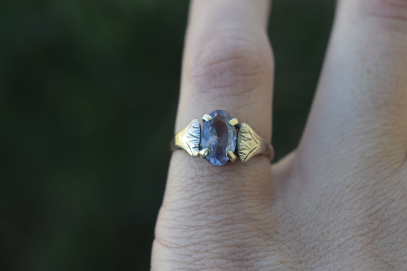 Vintage 14k Gold Lotus Flower Ring with 1.36ct Color Change Sapphire c.1970s
