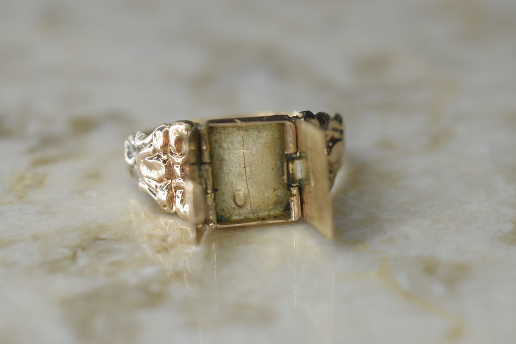 Antique 14k Gold Secret Compartment Ring Monogram J.D. Dutch Hallmarks c.1860s