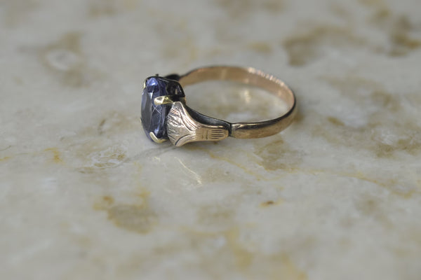 Vintage 14k Gold Lotus Flower Ring with 1.36ct Color Change Sapphire c.1970s
