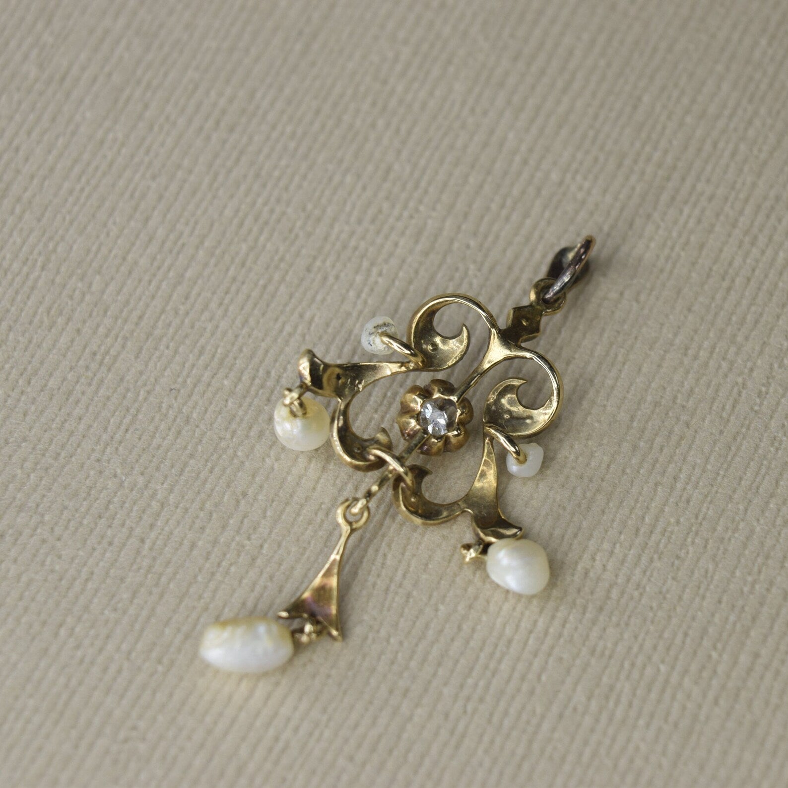 Antique Edwardian 14k Gold Diamond and Baroque Pearl Lavaliere Necklace c.1910
