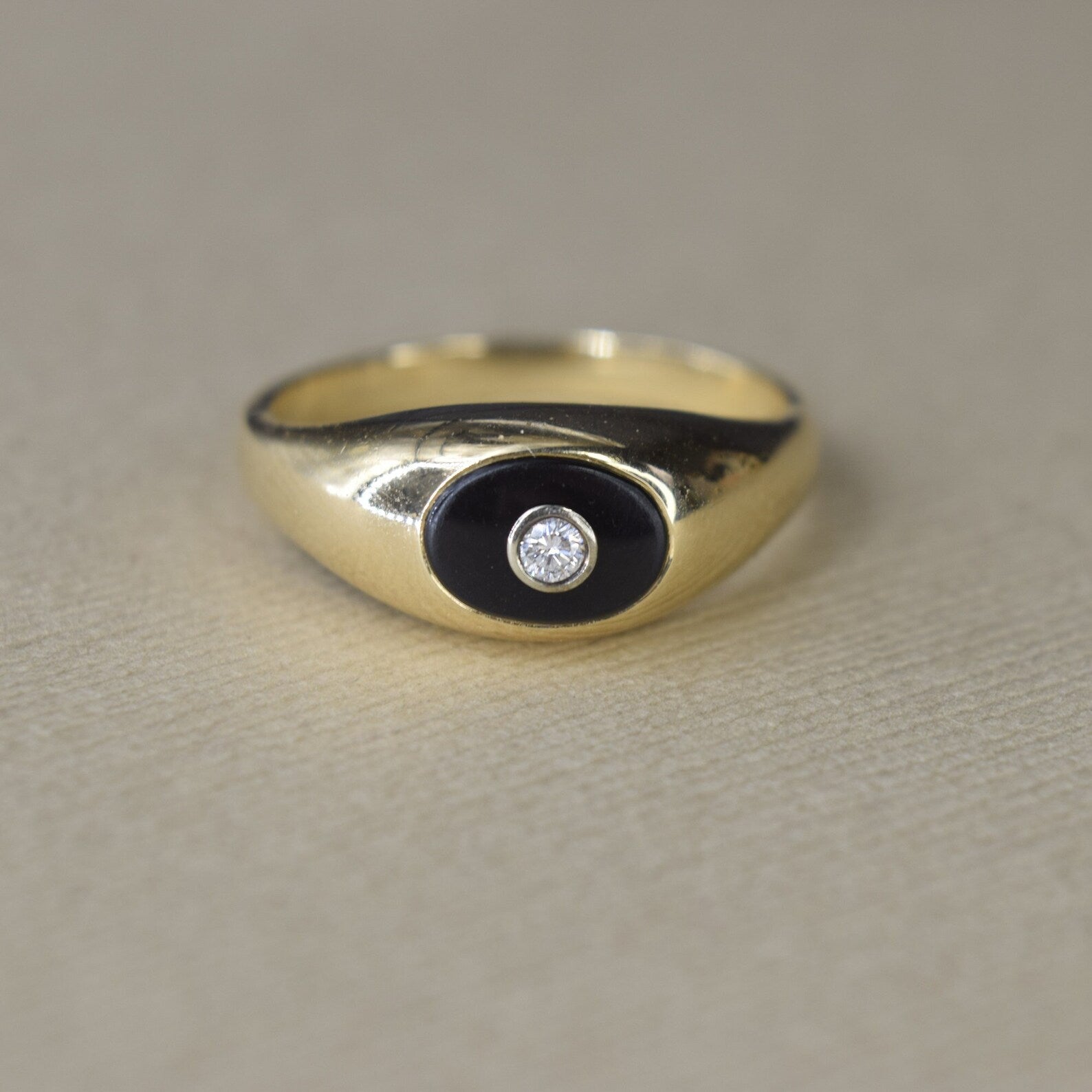 Vintage 14k Gold Onyx and Diamond Ring c.1990s