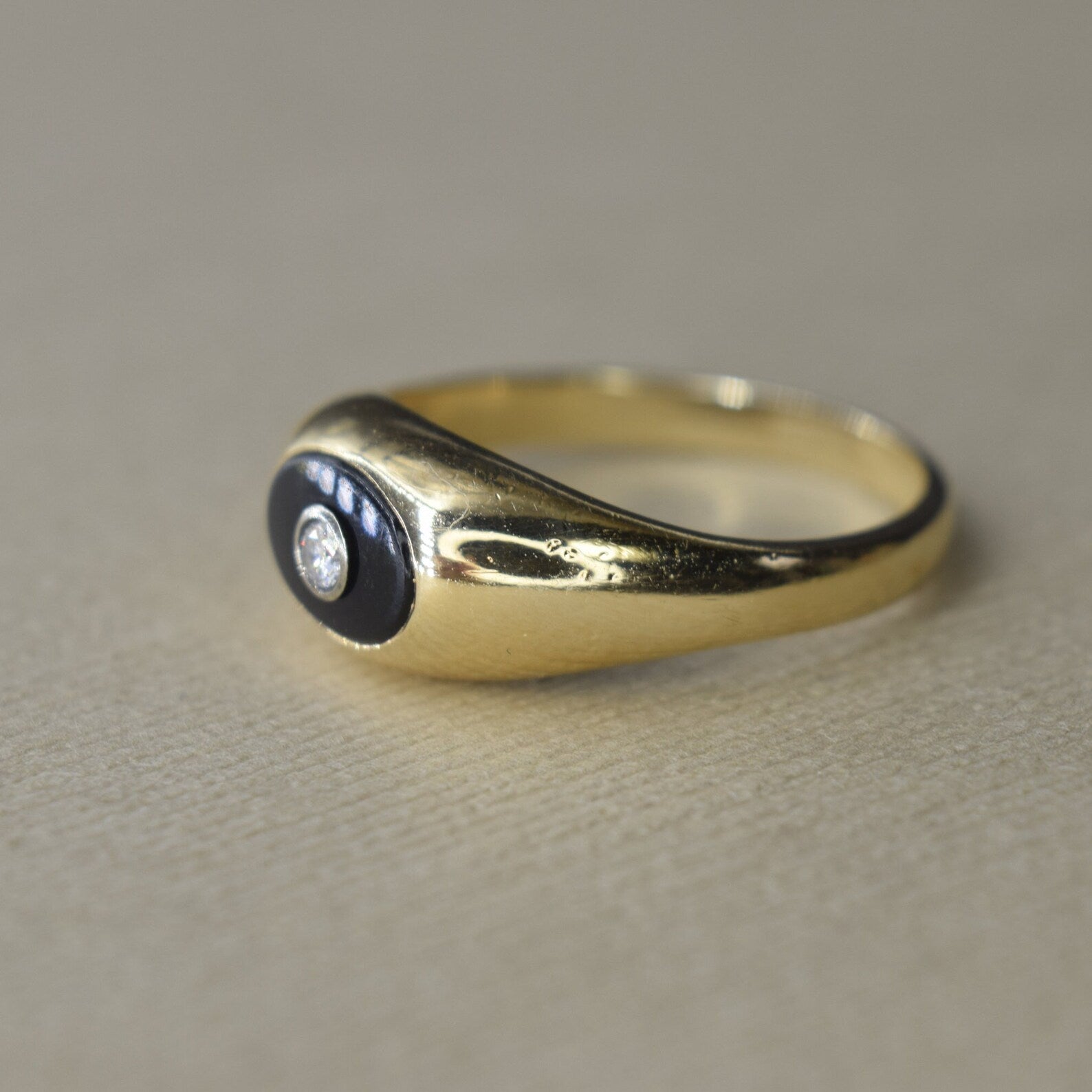 Vintage 14k Gold Onyx and Diamond Ring c.1990s