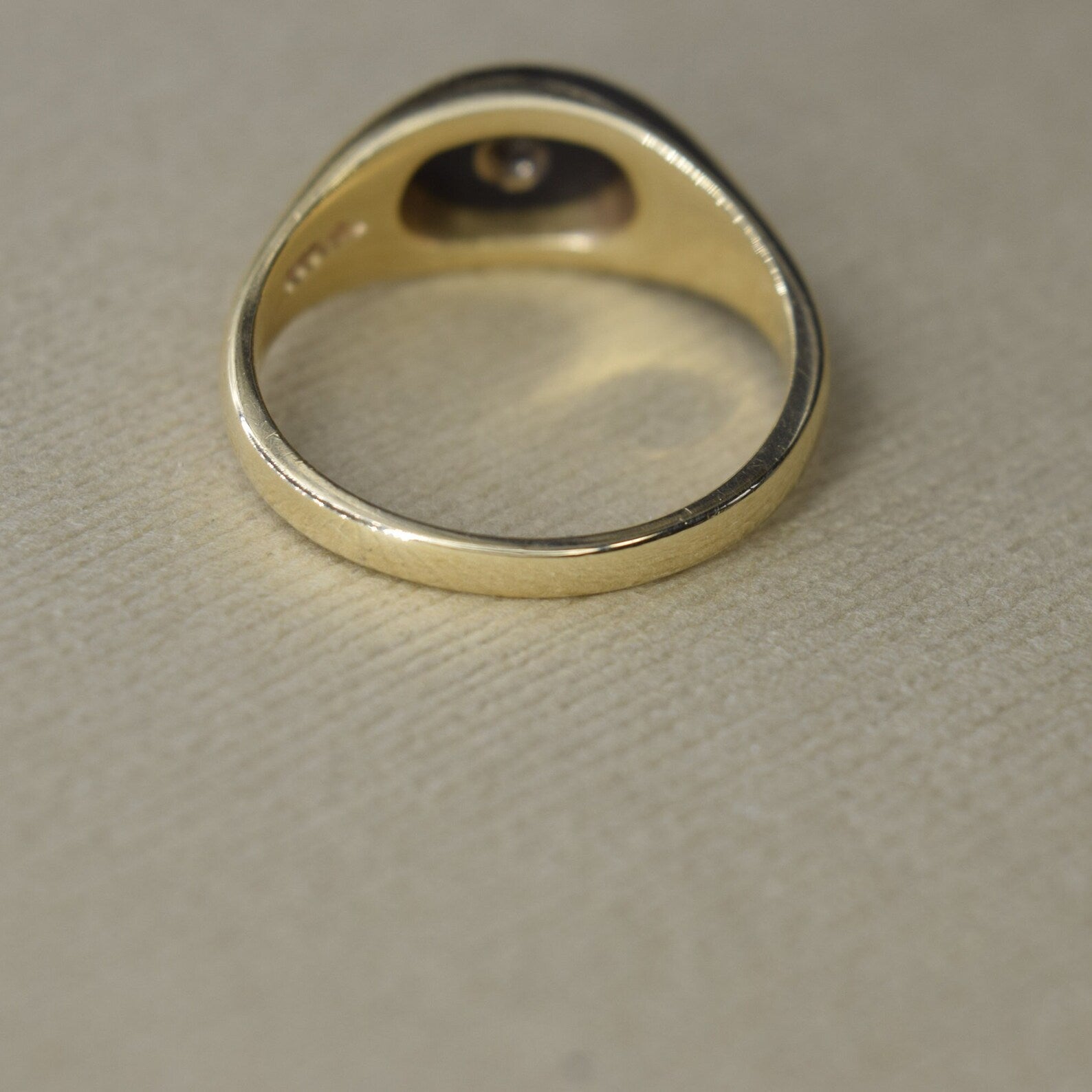 Vintage 14k Gold Onyx and Diamond Ring c.1990s
