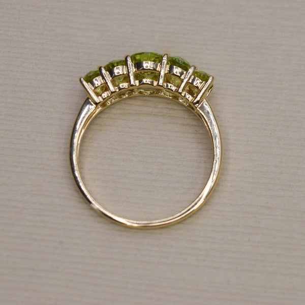 Vintage 14k Gold Five Stone Peridot Ring c.1990s