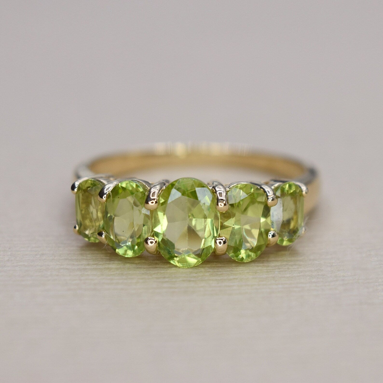 Vintage 14k Gold Five Stone Peridot Ring c.1980s