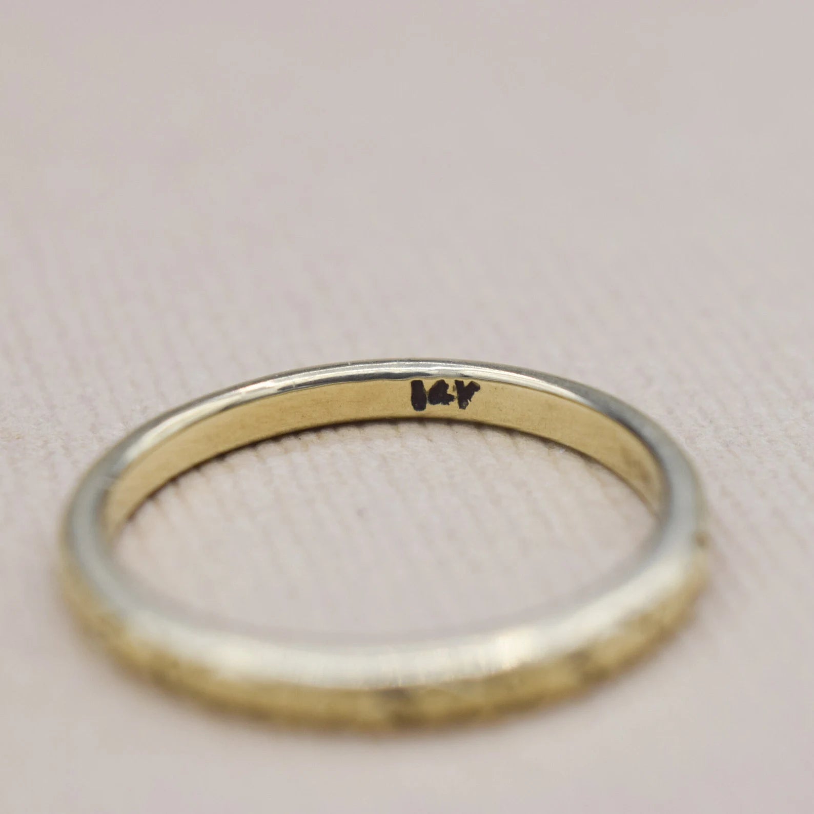 Vintage 14k Gold Carved Flower Blossom Band c.1930s