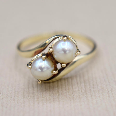 Vintage 14k Gold Cultured Pearl Toi et Moi Ring