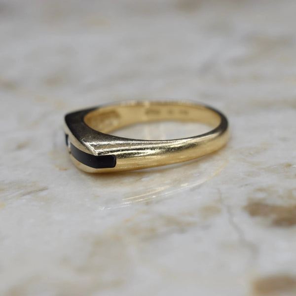 Vintage 14k Gold Ring with Diamond and Onyx Inlay