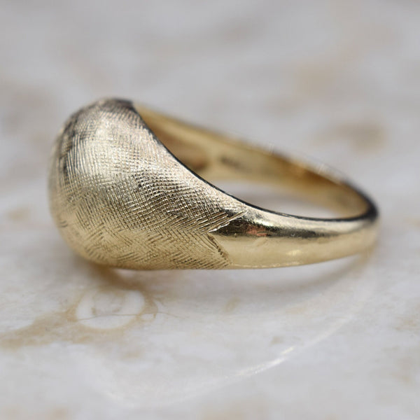 Vintage 14k Gold Textured Dome Ring c.1970s