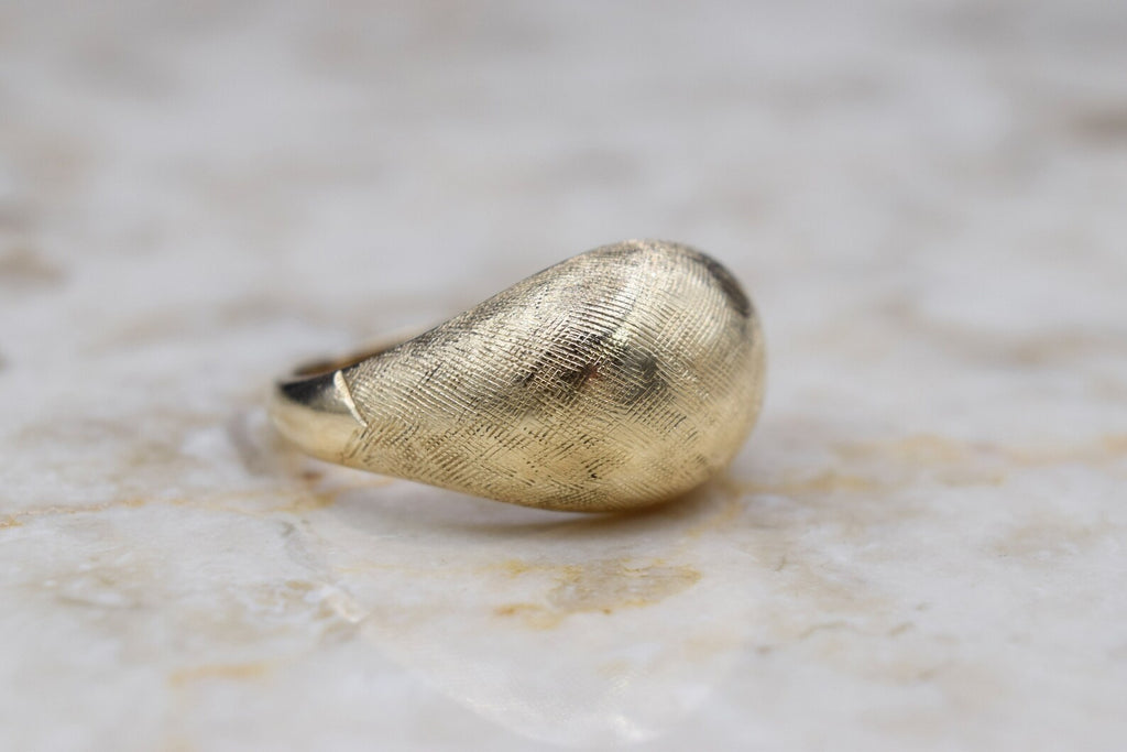 Vintage 14k Gold Textured Dome Ring c.1970s