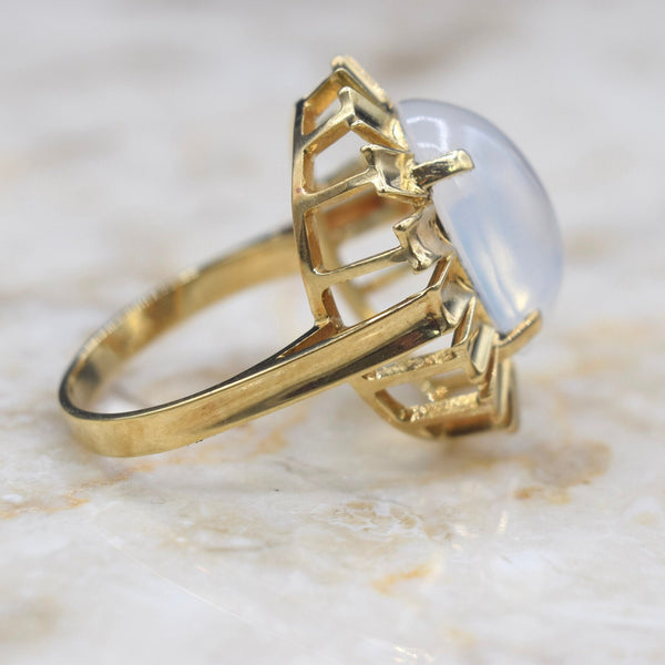 Vintage 14k Gold Austrian Retro Moonstone Cocktail Ring c.1970s