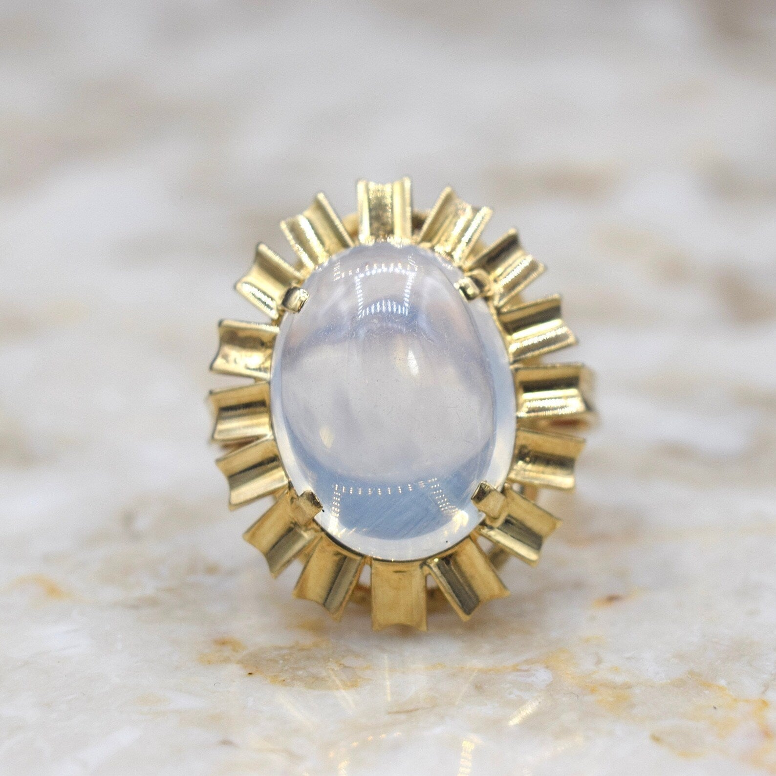 Vintage 14k Gold Austrian Retro Calcedony Cocktail Ring c.1970s