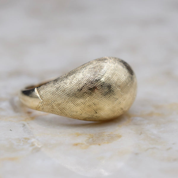 Vintage 14k Gold Textured Dome Ring c.1970s