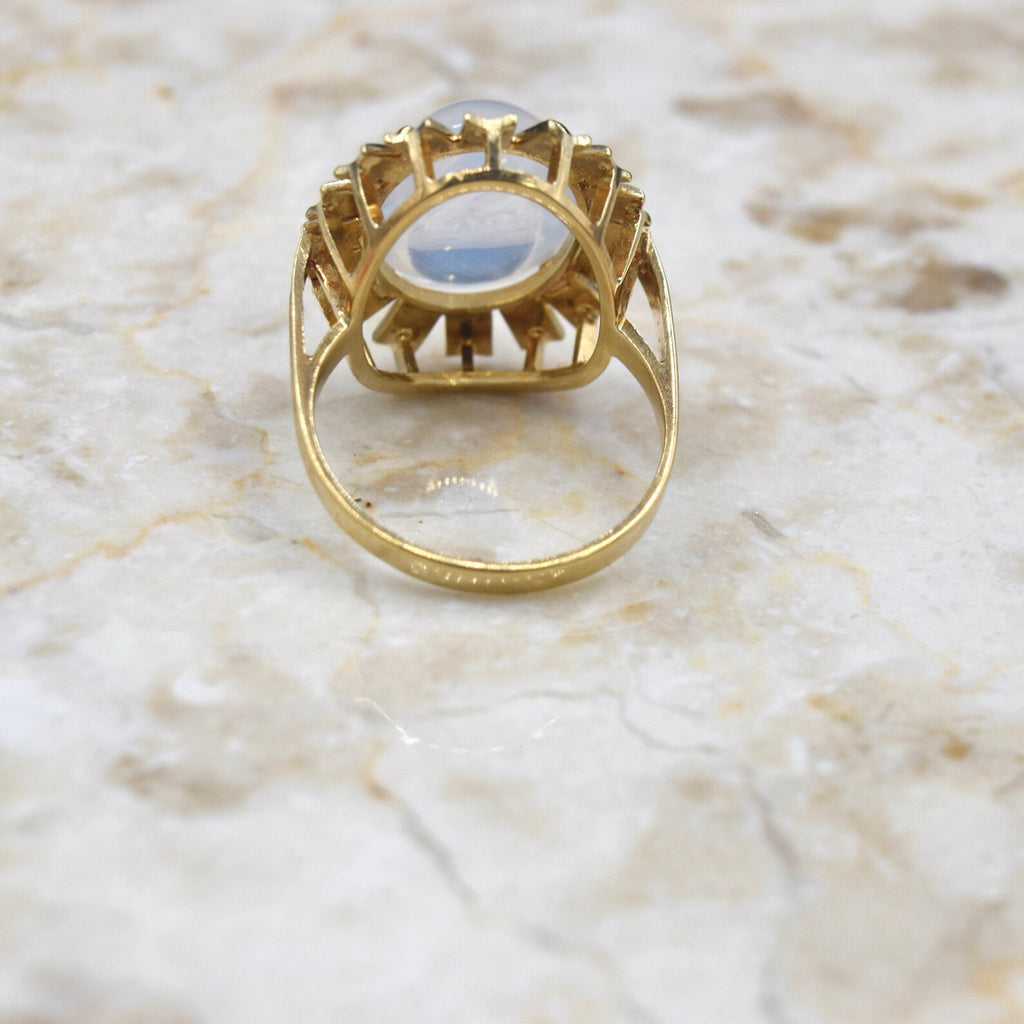 Vintage 14k Gold Austrian Retro Calcedony Cocktail Ring c.1970s