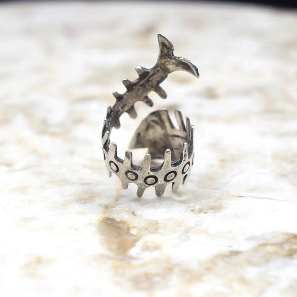 Vintage Mexican Sterling Silver Fishbone Wrap Ring c.1970s