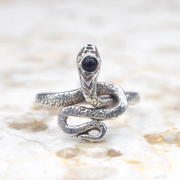 Vintage Sterling Silver Snake Ring With Onyx Stone c.1970s