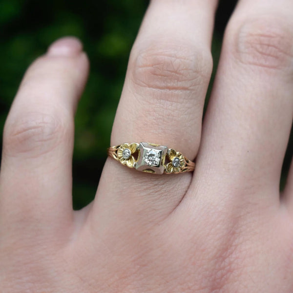 Vintage Art Deco 14k Gold Flower Diamond Ring