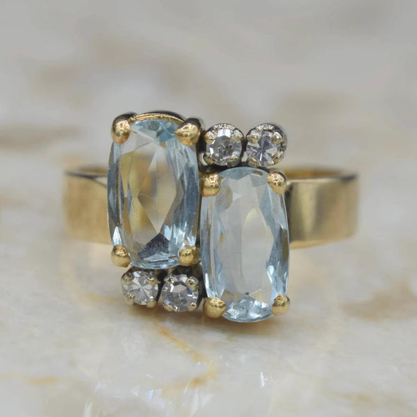 Vintage 18k Gold Aquamarine and Diamond Ring c.1970s