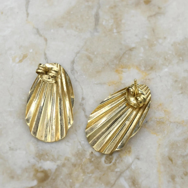 Vintage 14k Gold Shell Earrings c.1980s