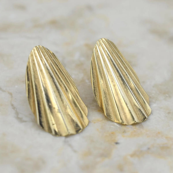 Vintage 14k Gold Shell Earrings c.1980s