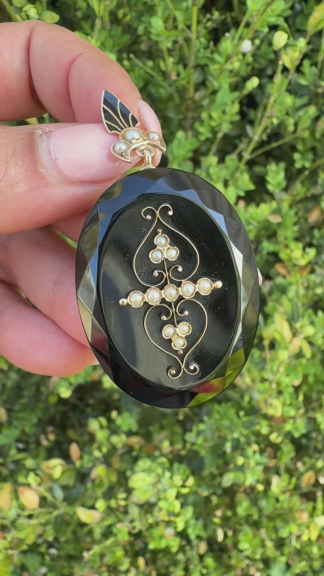 Antique Victorian 14k Gold Onyx Pearl and Enamel Locket c.1880s