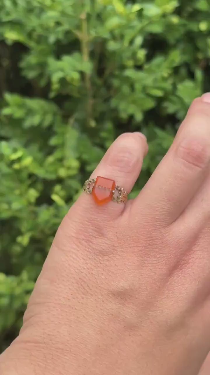 Antique Georgian 14k Gold Carnelian “PAIX” Spinner Ring c.1830