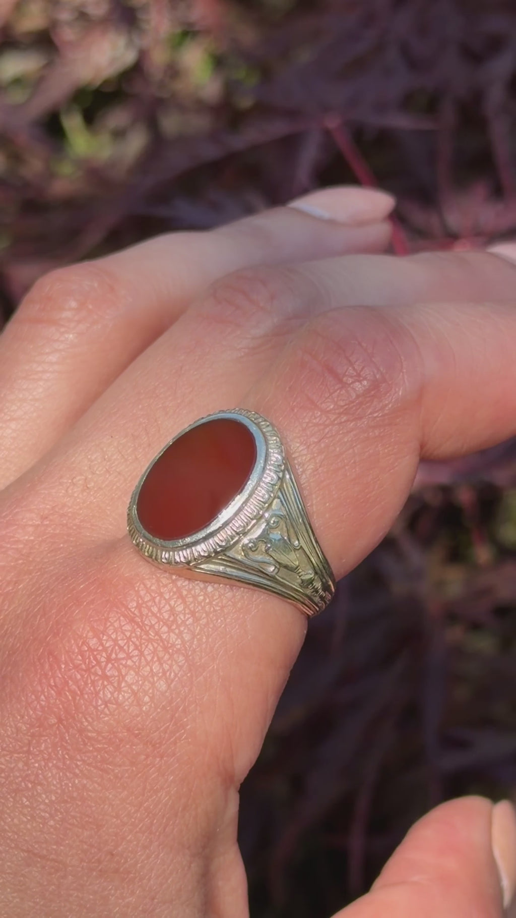 Vintage 14k White Gold Carnelian Signet Ring With Urn Details c.1940s