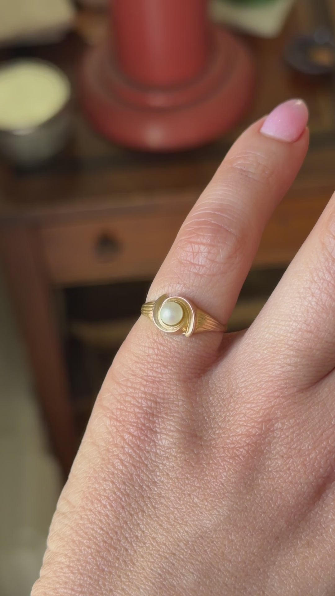 Vintage 18k Gold French Cultured Pearl Ring c.1960s