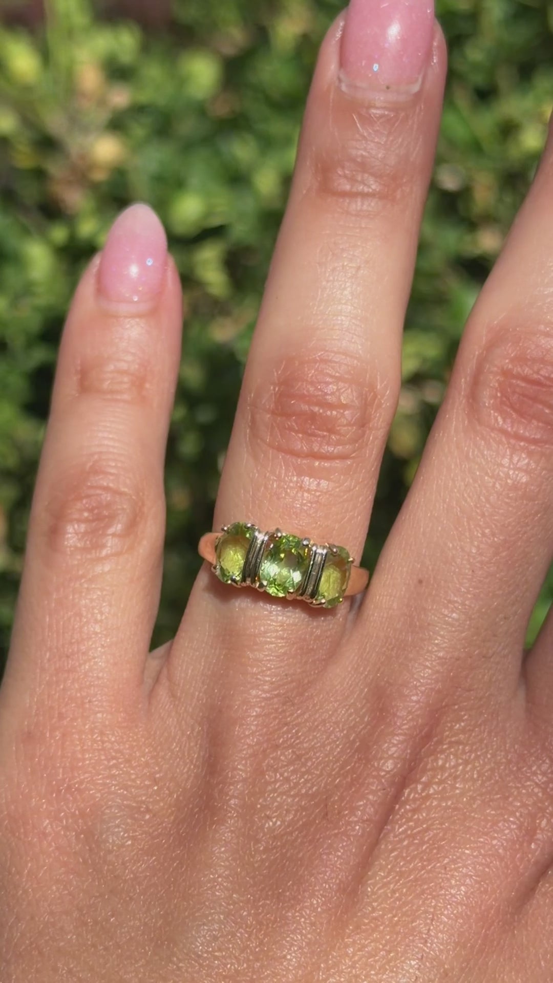 Vintage 14k Gold Peridot Three Stone Ring c.1990s
