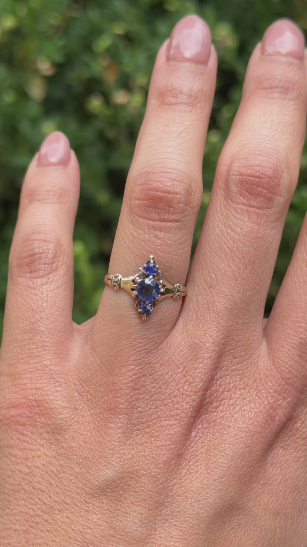 Antique Victorian 14k Gold Natural Sapphire Three Stone Ring c.1890s