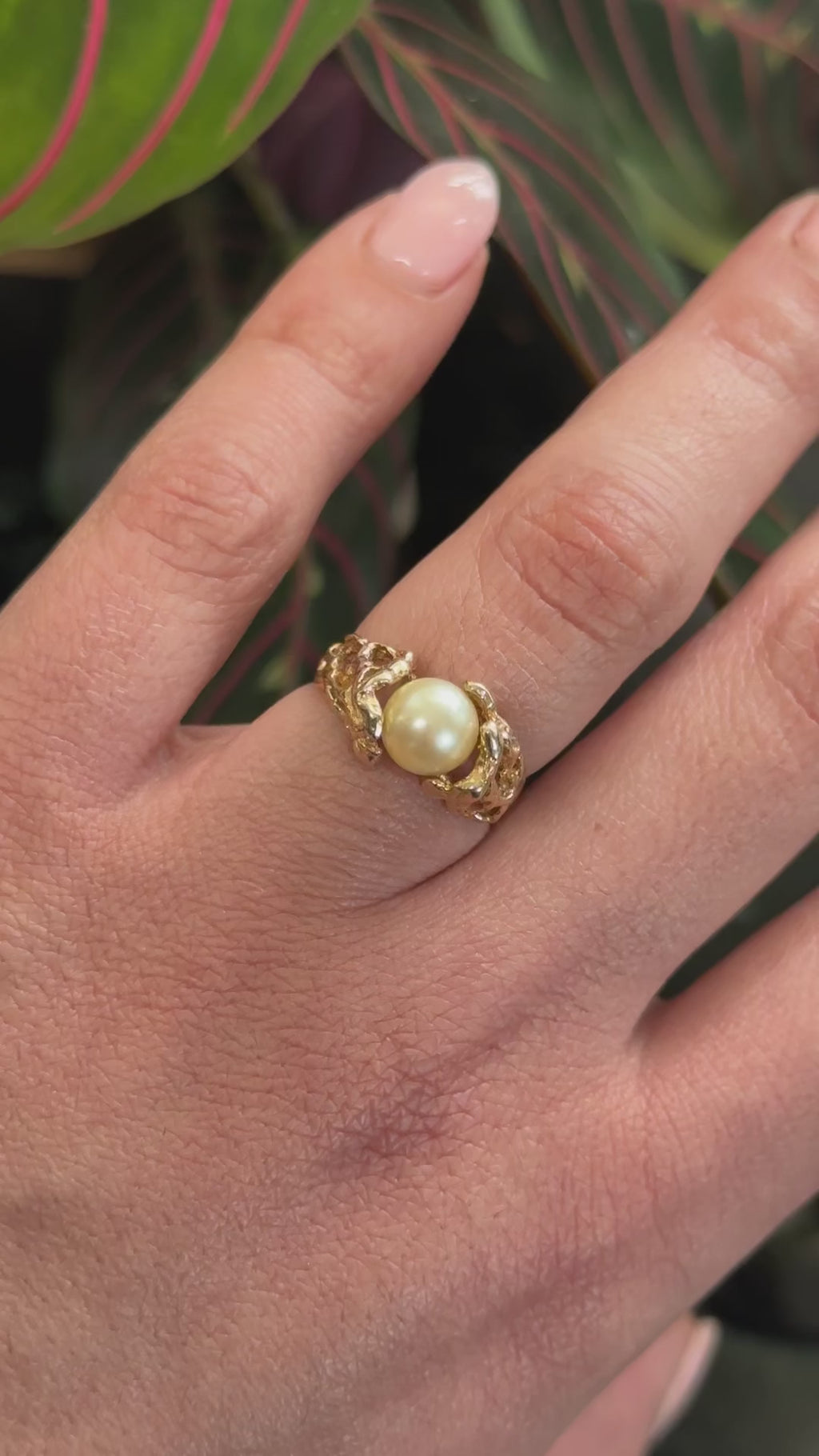 Vintage 14k Gold Brutalist Pearl Ring c.1970s