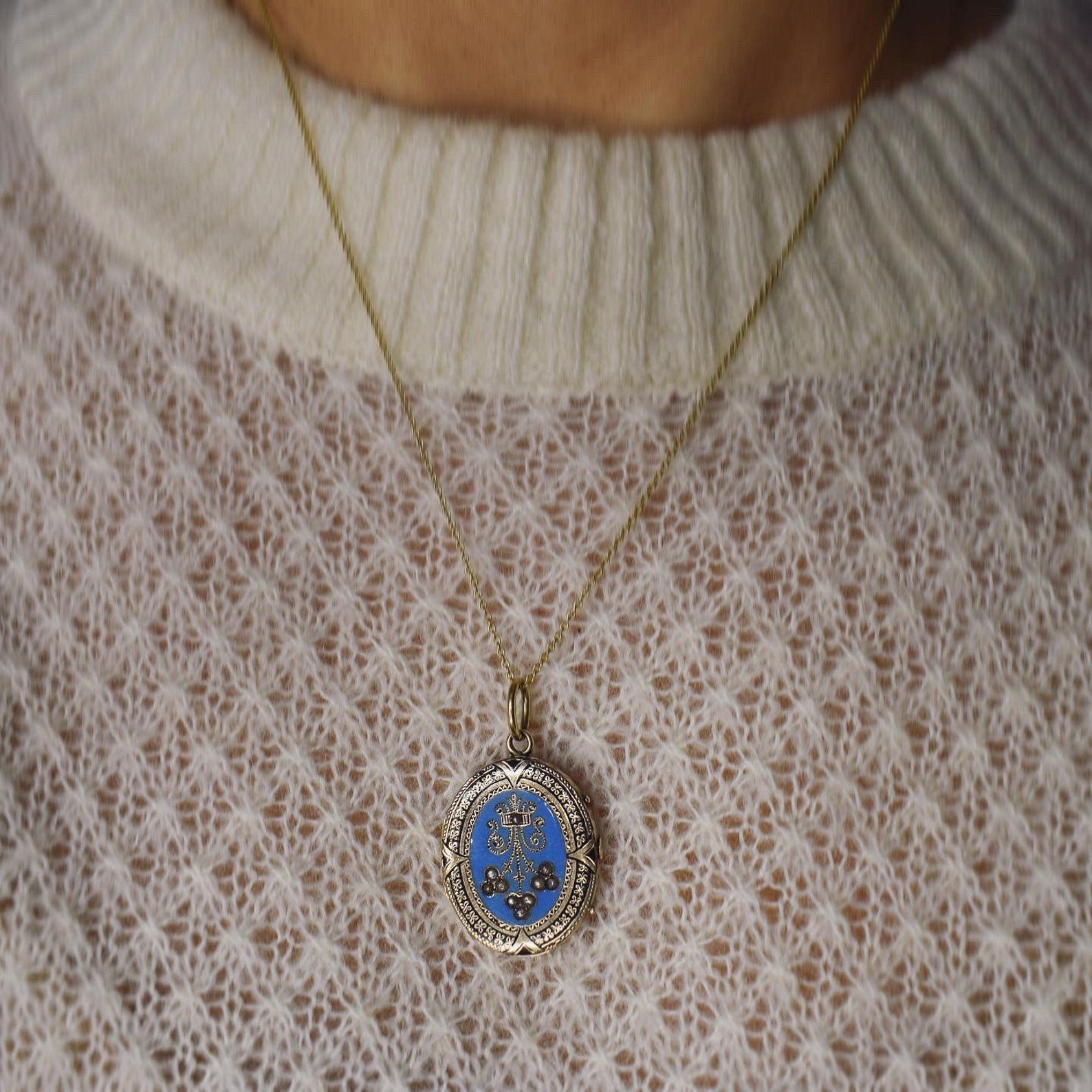 Antique Victorian 14k Gold Enamel and Seed Pearl Locket