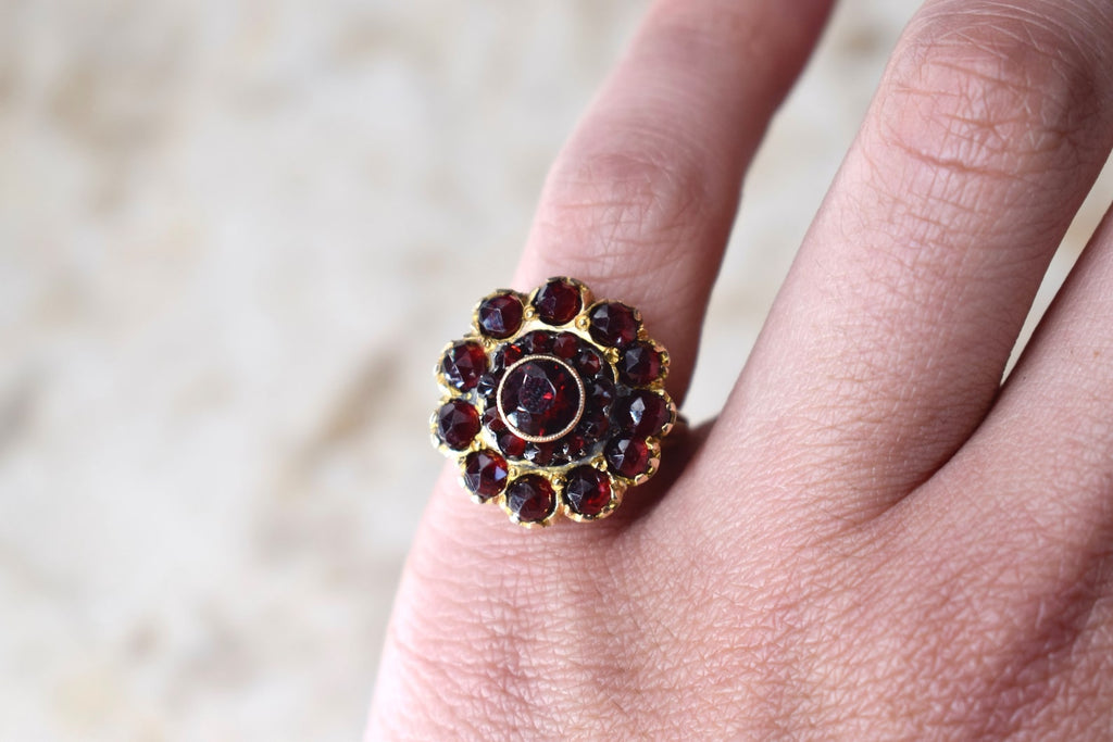 Antique Victorian 12k Gold Garnet Cluster Ring